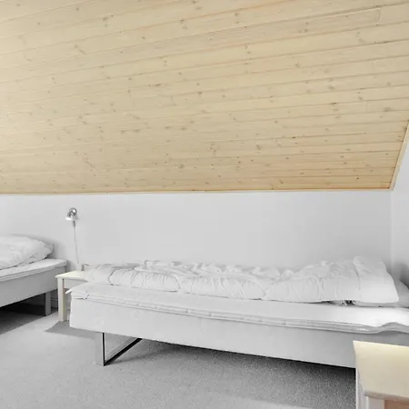 Apartment 119